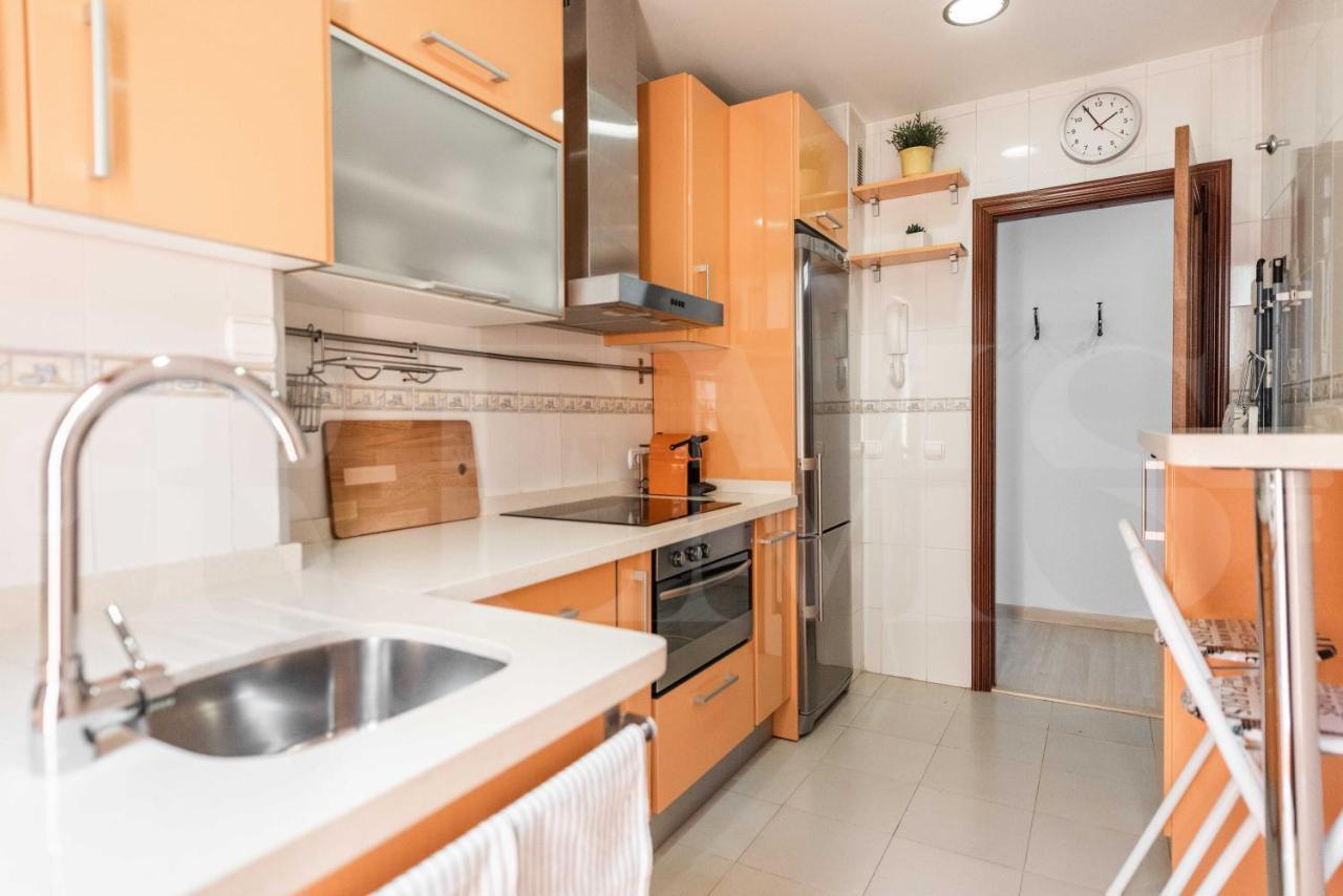 Inviting Apartment In The Heart Of Malaga By Rems Екстериор снимка