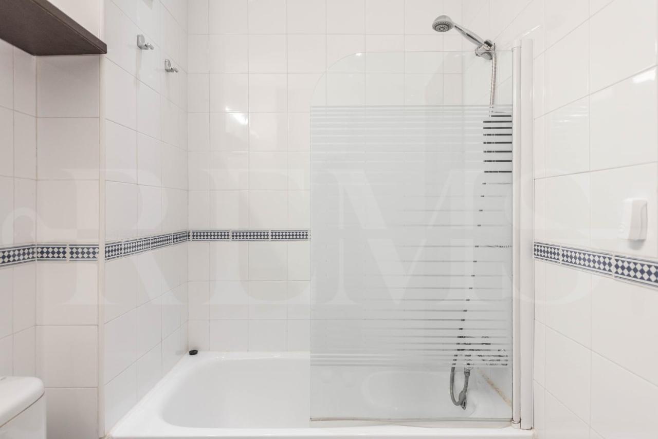 Inviting Apartment In The Heart Of Malaga By Rems Екстериор снимка