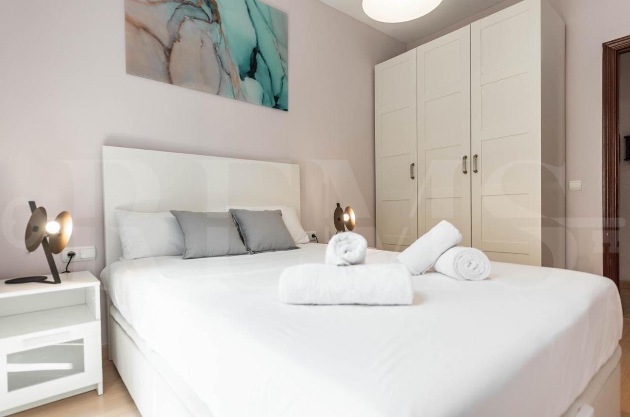 Inviting Apartment In The Heart Of Malaga By Rems Екстериор снимка