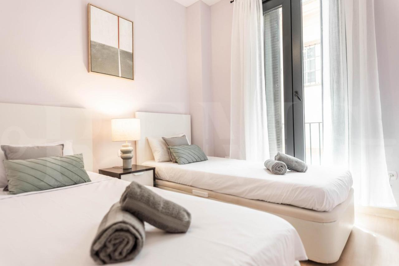 Inviting Apartment In The Heart Of Malaga By Rems Екстериор снимка
