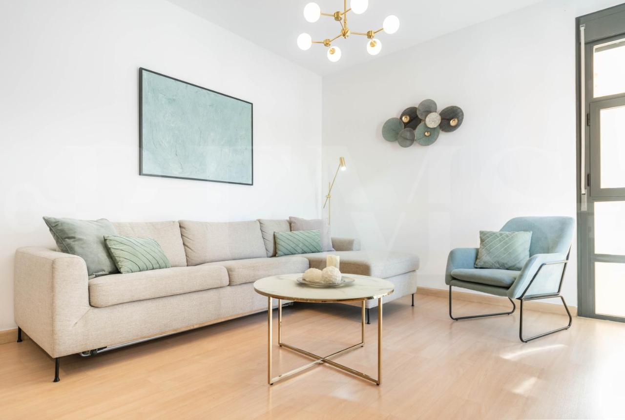 Inviting Apartment In The Heart Of Malaga By Rems Екстериор снимка